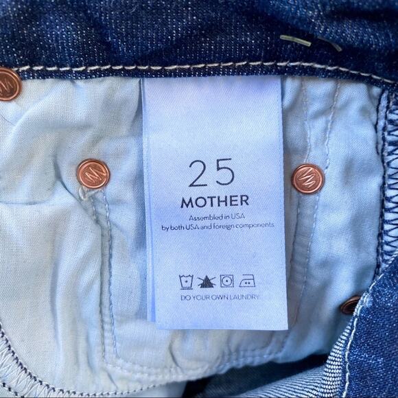 MOTHER High Waisted Looker Ankle Fray Close to the Edge Jeans - Picture 8 of 9